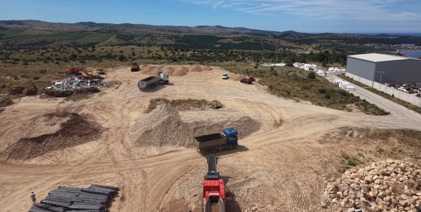 Sanacijom Plohe 1 na Bikarcu uklonjena troska iz TEF-a i otpad iz vojarne Bribirskih knezova