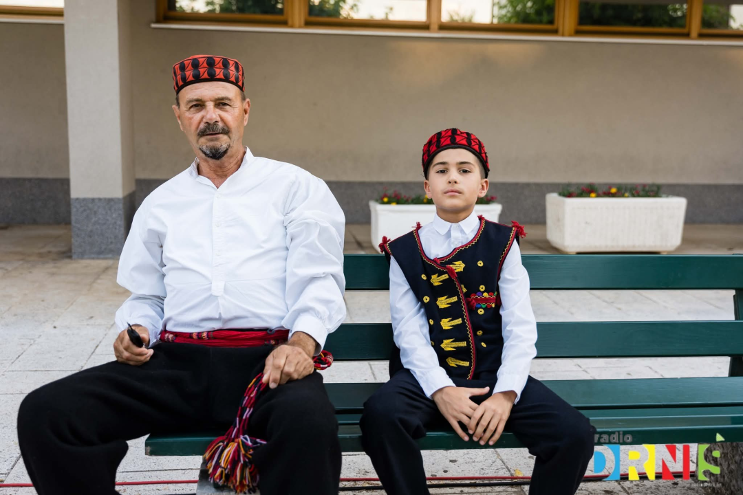 Festival drniškog merlota nastavlja se večeras: Vinari, delicije, Igor Cukrov i navijanje za Vatrene