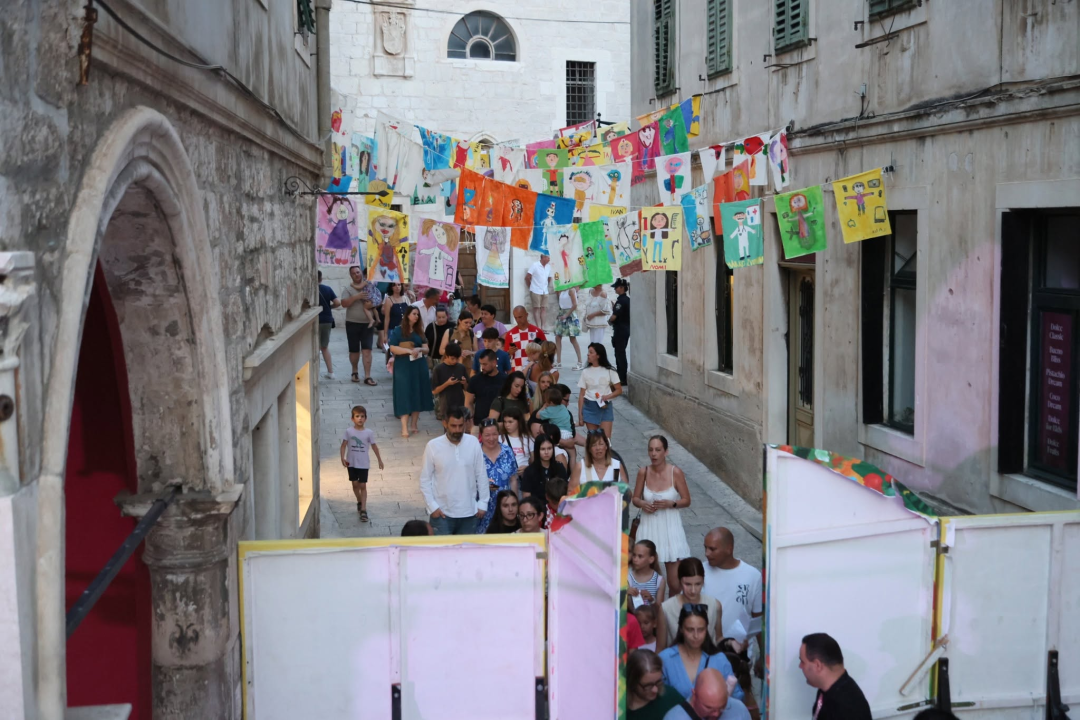 FOTO Spušten zastor na 66. Međunarodni dječji festival