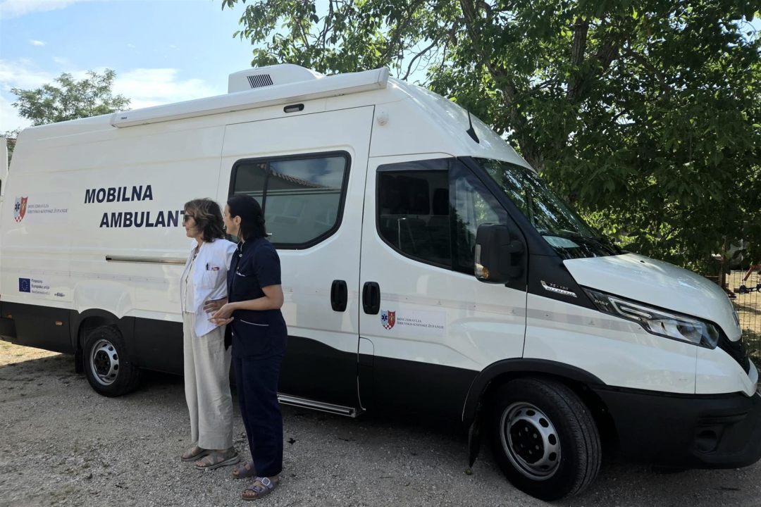 Počela s radom mobilna ambulanta u Kijevu