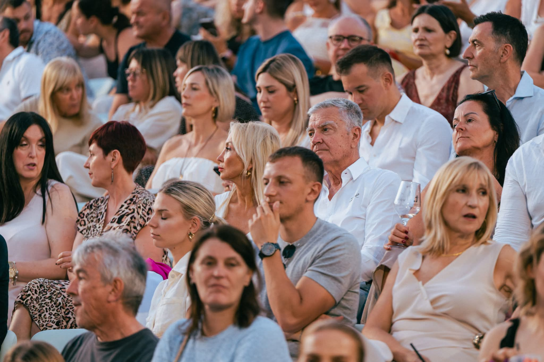 Jelena Rozga ostvarila veliku želju na šibenskom Mihovilu: 'Hvala vam do neba, ovo je čista magija'