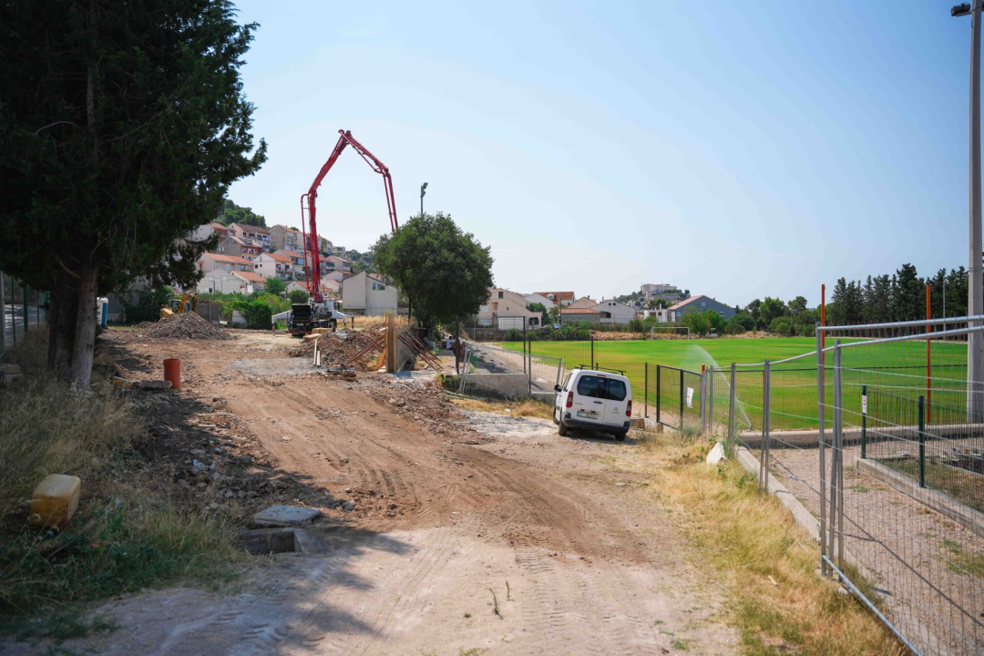 FOTO ŠC Ljubica uskoro u novom ruhu: Tribine sa sjedalicama, rekreacijski sadržaji, sanitarni čvor 