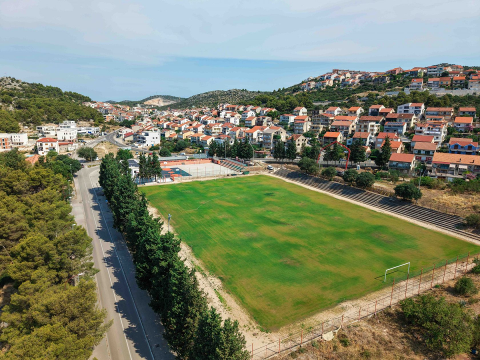 FOTO ŠC Ljubica uskoro u novom ruhu: Tribine sa sjedalicama, rekreacijski sadržaji, sanitarni čvor 