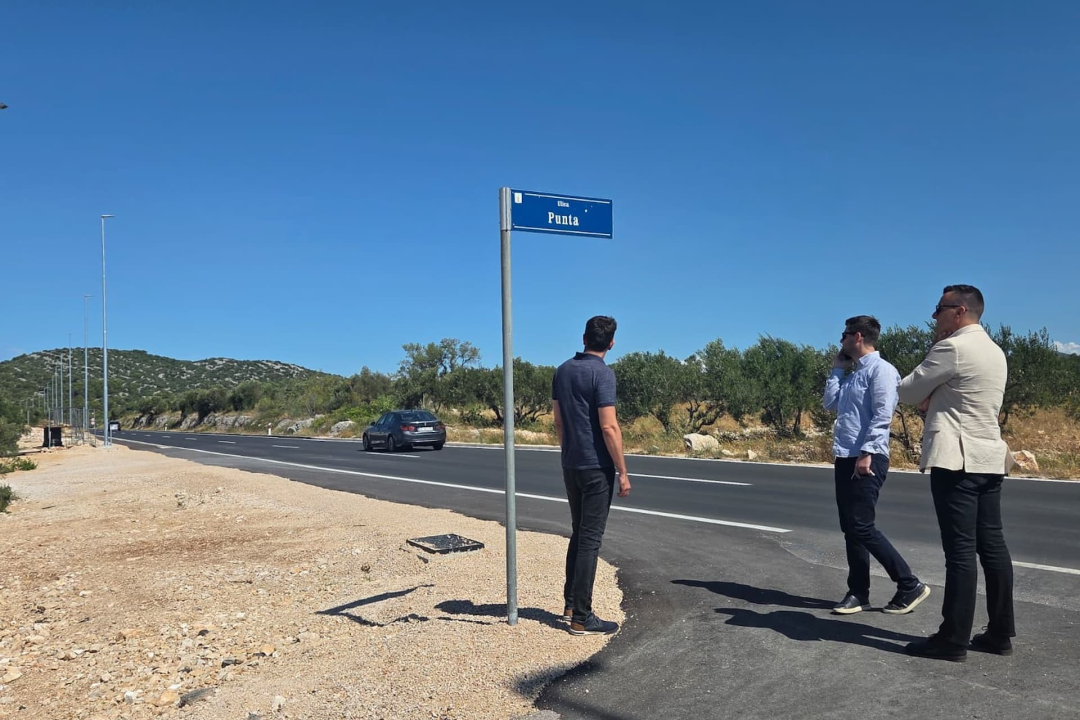 Župan Rakić obišao rekonstruirane prometnice u Pirovcu, Pakovu Selu i Mirlović Zagori