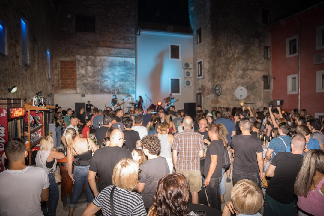 FOTO Jubilarne 15. Drniške rock večeri donose tri dana vrhunskog zvuka