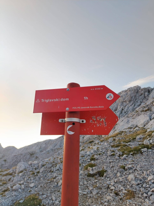 Drniški planinari popeli se na Triglav: 'Ne krijemo oduševljenje pogledima i prizorima koje nam pruža Triglav i Julijske Alpe'