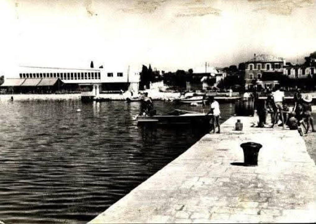 Stare fotografije otkrivaju koliko se Pirovac promijenio: Nekad je more sezalo gotovo do kuća