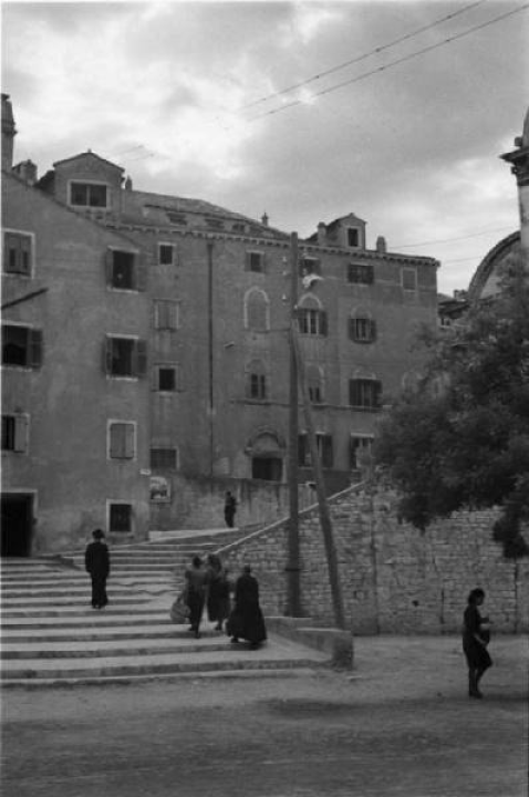 Otkriveno fotografsko blago: Pogledajte fascinante prizore života Šibenčana burne 1941. godine