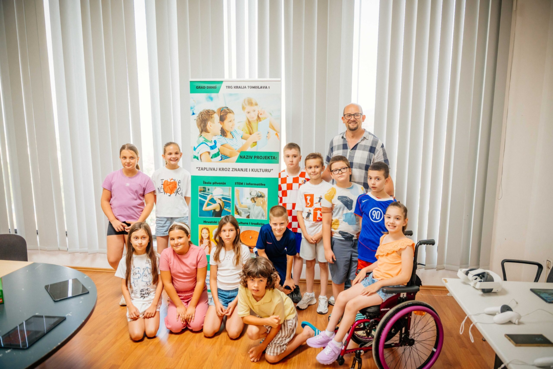 Drniški mališani usvojili sportske, STEM i jezične vještine u sklopu uspješno provedenog projekta 