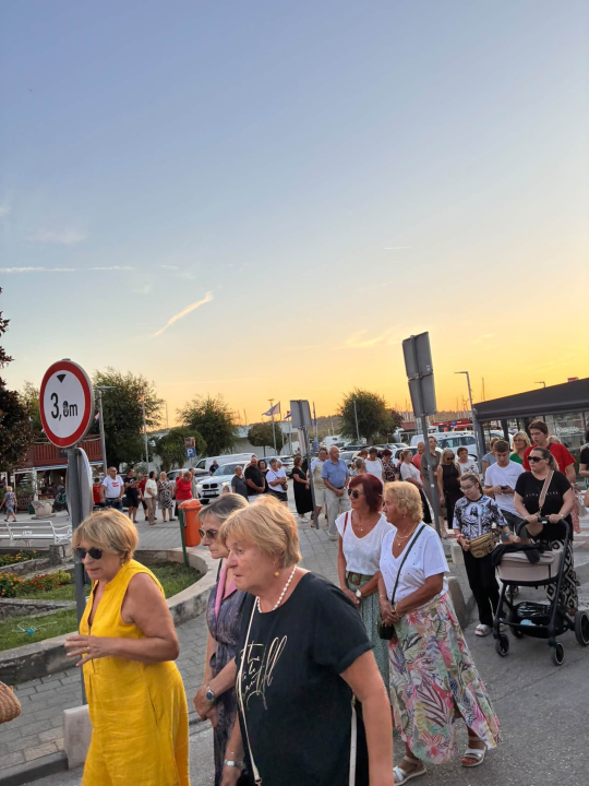 Procesija u Pirovcu