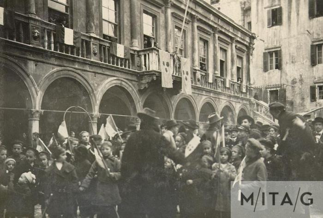 Fotografsko blago Šibenika staro više od stoljeća: Nevjerojatni prizori grada, luke, katedrale i Krke