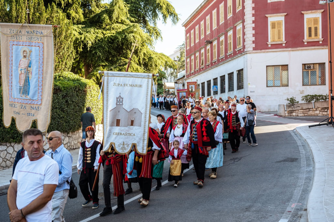 Šibenik proslavio svog zaštitnika: Održana svečana procesija i misa povodom blagdana sv. Mihovila