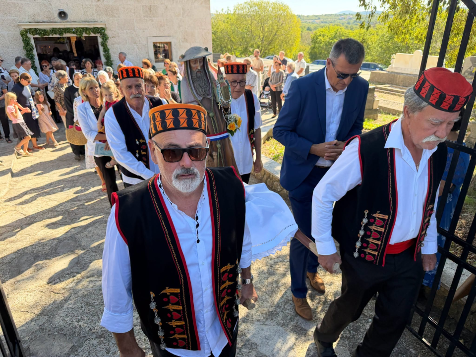 Župna zajednica Primošten Stanovi proslavila blagdan nebeskog zaštitnika