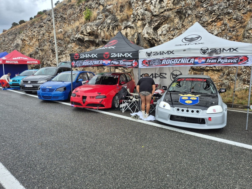 FOTO Brdski automobilizam: Rogoznica prvak Hrvatske u povijesnim i treća u modernim vozilima!