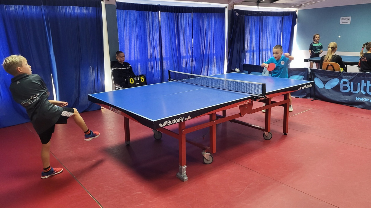 FOTO Stolnoteniski klub Šibenik bio domaćin regionalnog turnira: Debitirale tri sestre Tanfara