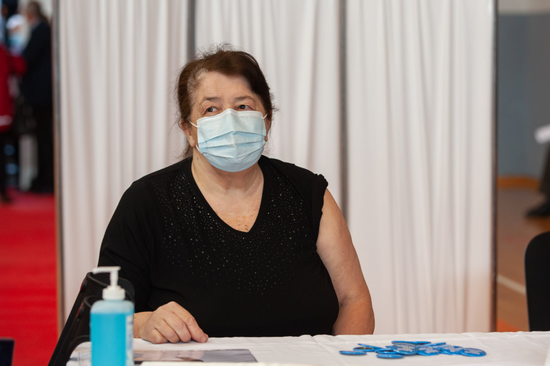 Na Baldekin po svoju dozu ide 480 ljudi: Bivša medicinska sestra Ana Paić prva je cijepljena protiv covida