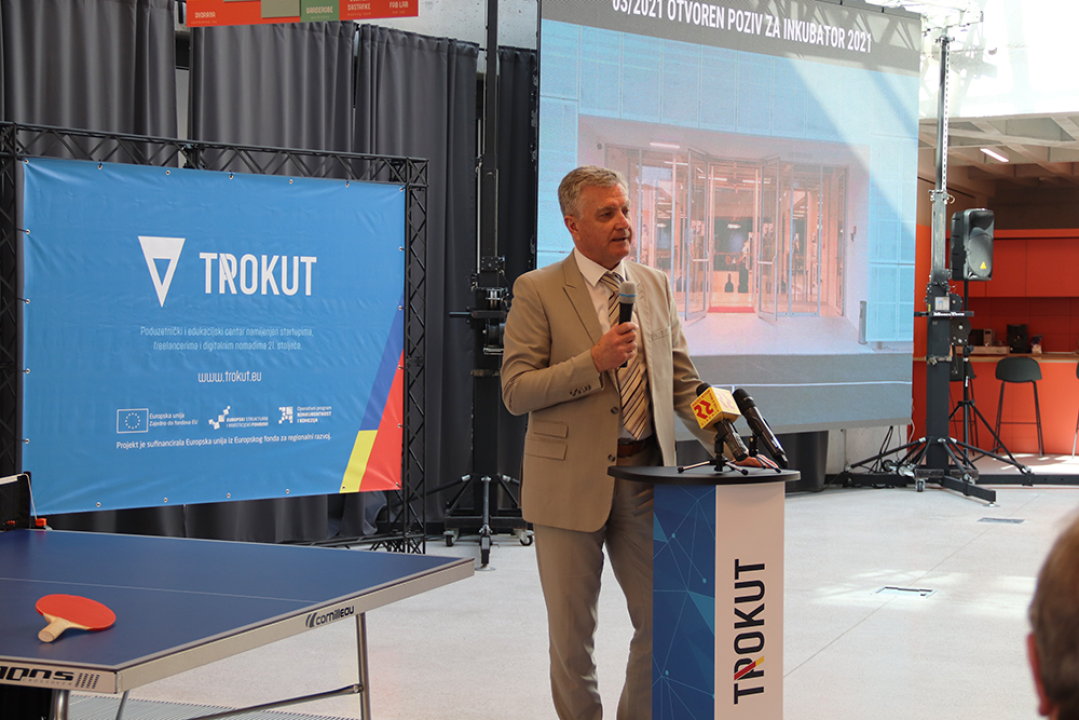 Digitalni nomadi, open space, coworking, deep dive, javascript, blockchain, meet up i Burićev posjet 