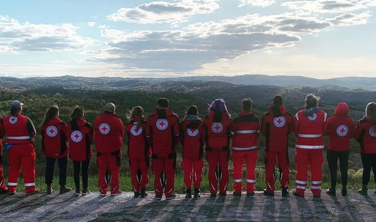 Volonteri vodičkog Crvenog križa  odvojili svoje vrijeme za druge i pet dana pomagali stradalima u potresu