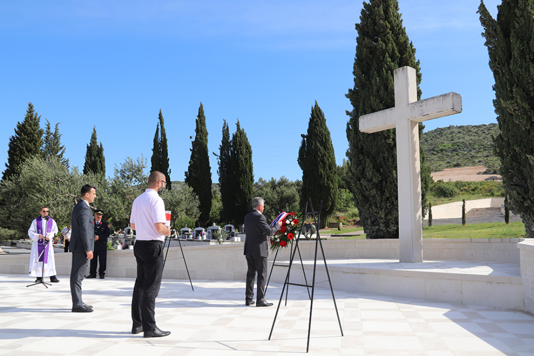 Na blagdan sv. Florijana šibenski vatrogasci pokazali novi kamion, a u Zagrebu danas preuzimaju još jedno vozilo