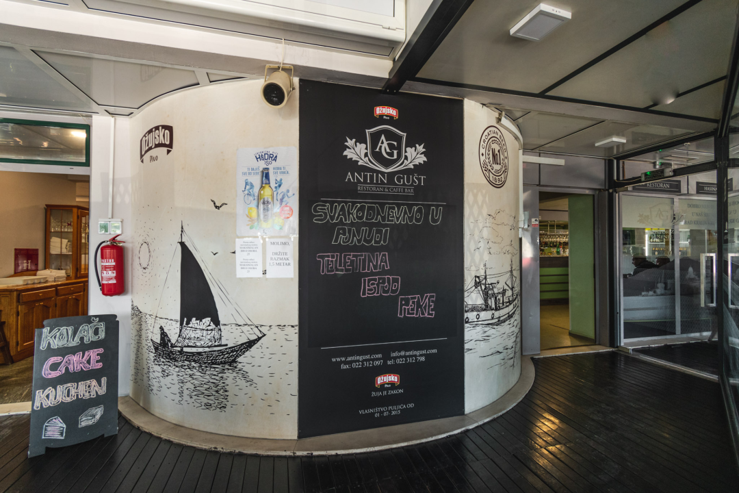 Uživajte u najboljim jelima s roštilja u Antinom guštu! 