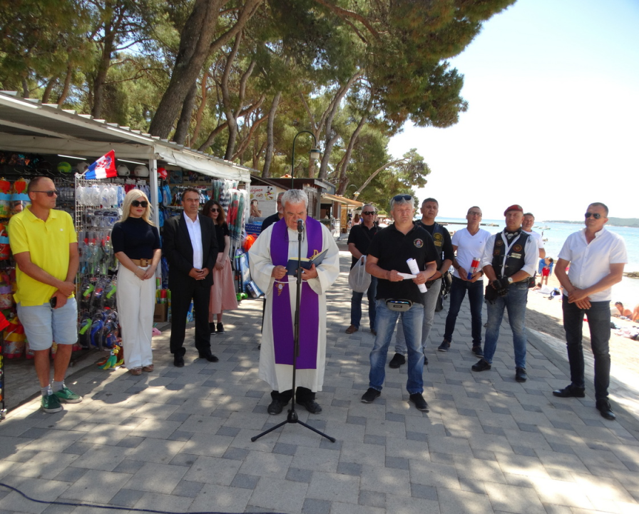 U Biogradu obilježena 28. godišnjica stradavanja petoro ljudi pobijenih raketiranjem 1993. godine 