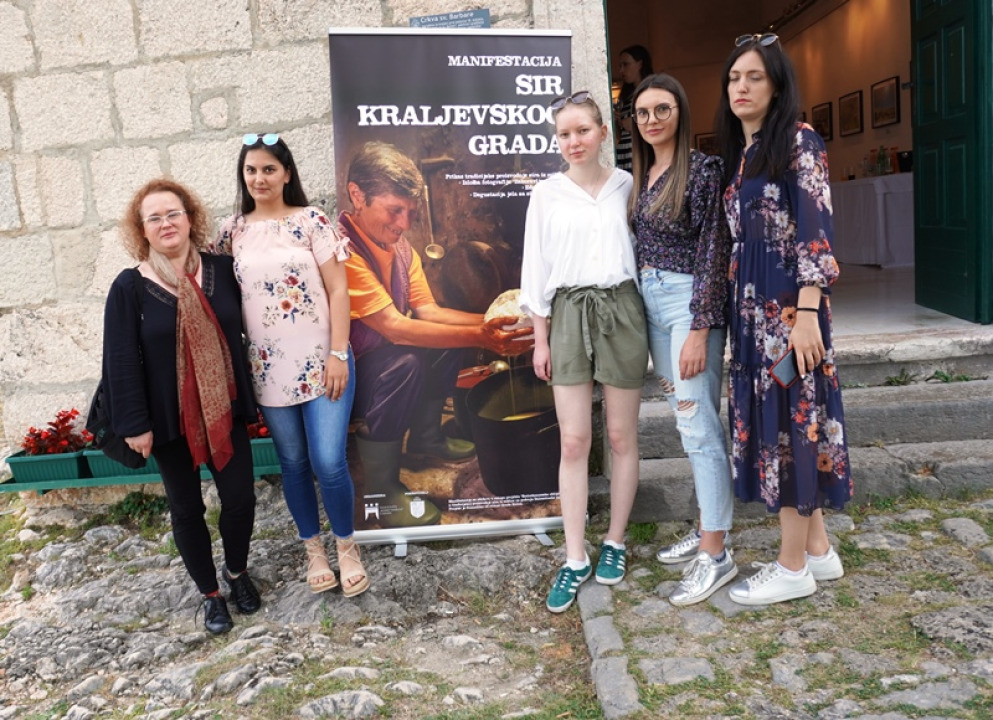 Jeste li znali da je sir iz mišine primjenjiv u kulinarstvu i da može zamijeniti poznati parmezan?