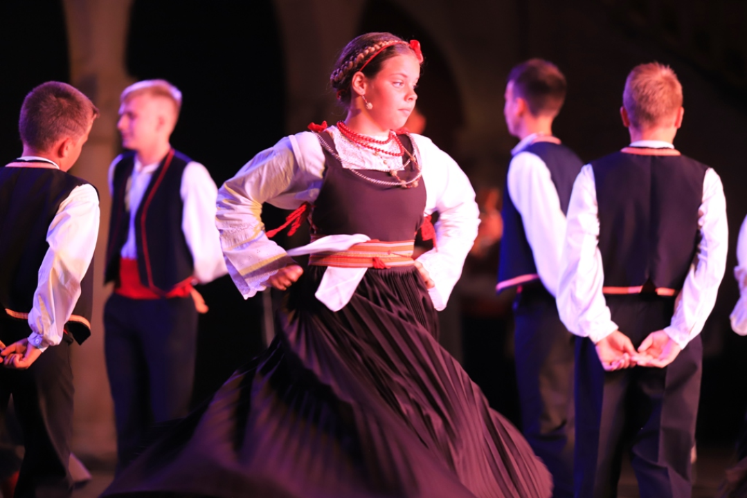 Nedjelja na MDF-u: Na Poljanu stiže jedan neobičan labirint, a bit će svega i po trgovima i ulicama