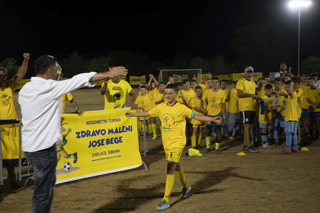 Na turniru 'Zdravo maleni Joso Bego' preko 600 malih nogometaša: 'Osmijesi djece govorili su nam sve!"'