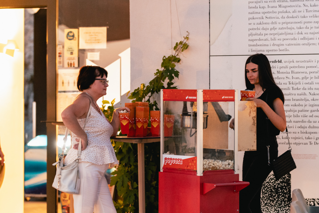 Na Baroneu Šibenčanima premijerno prikazan film ‘Slučajna raskoš prozirnog vodenog rebusa’