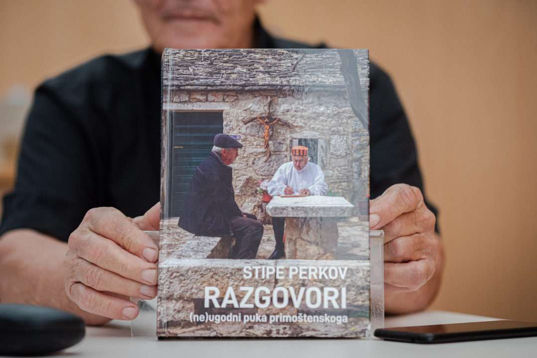 Don Stipe Perkov predstavio svoju novu knjigu: 'Imam ja još puno materijala, ali to neka se objavi 10 godina nakon moje smrti'
