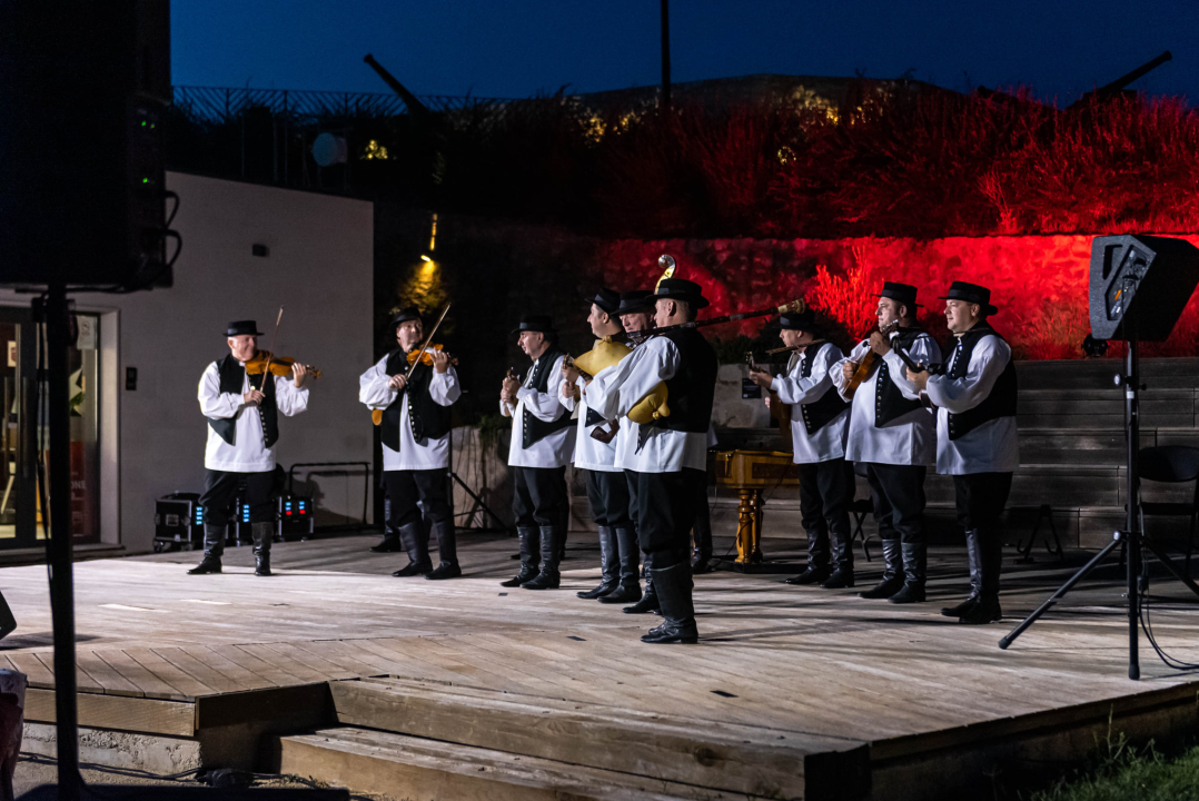 Lado i šibenska publika se vole: Sinoć su ponovno oduševili na tvrđavi Barone 