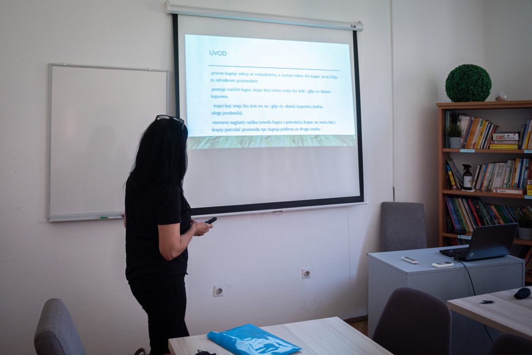 Ukupno 36 polaznika POU Šibenik uspješno obranilo završne radove: 'Najbitnije je uložiti u svoje obrazovanje'