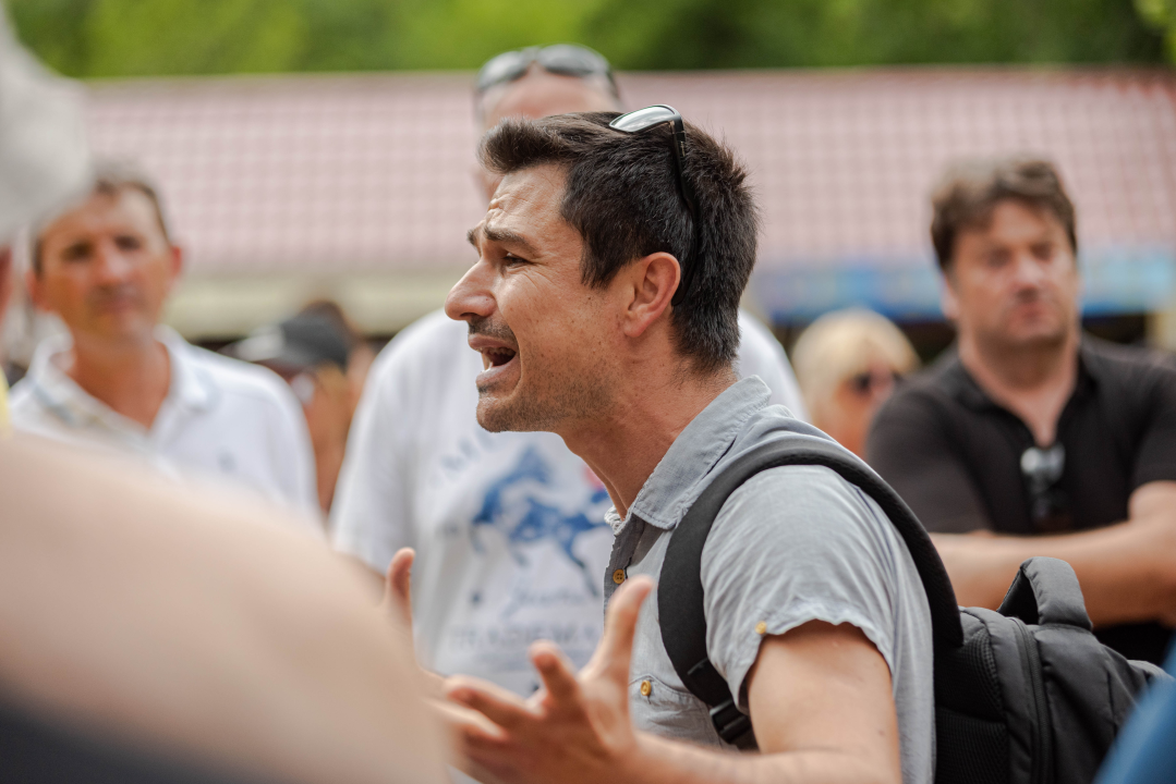 Prosvjedno kupanje na Skradinskom Buku