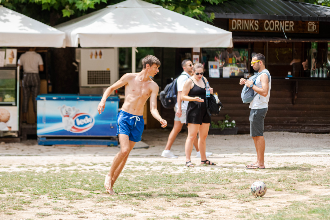 Prosvjedno kupanje na Skradinskom Buku