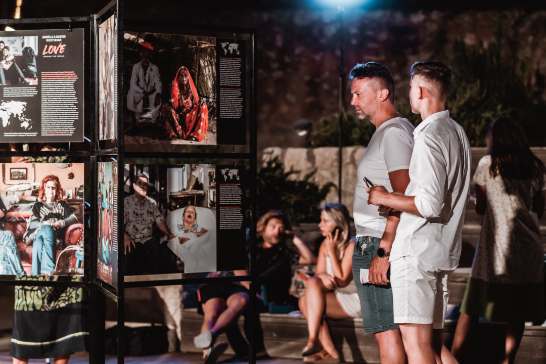 Na Baroneu prikazana autentična ljubavna priča: Redateljski tandem, Anđela i Davor Rostuhar, predstavio i knjigu 