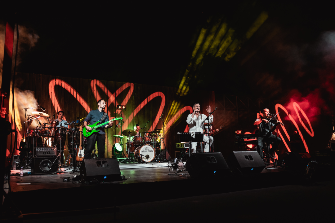 Massimo na Mihovilu kao Mišo, publika je uglas pjevala s rukama u zraku!