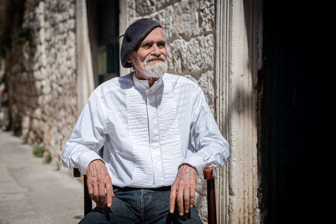 Zvone Vila i Ale Guberina uličnim performansom najavili otvorenje ateljea na Gorici 