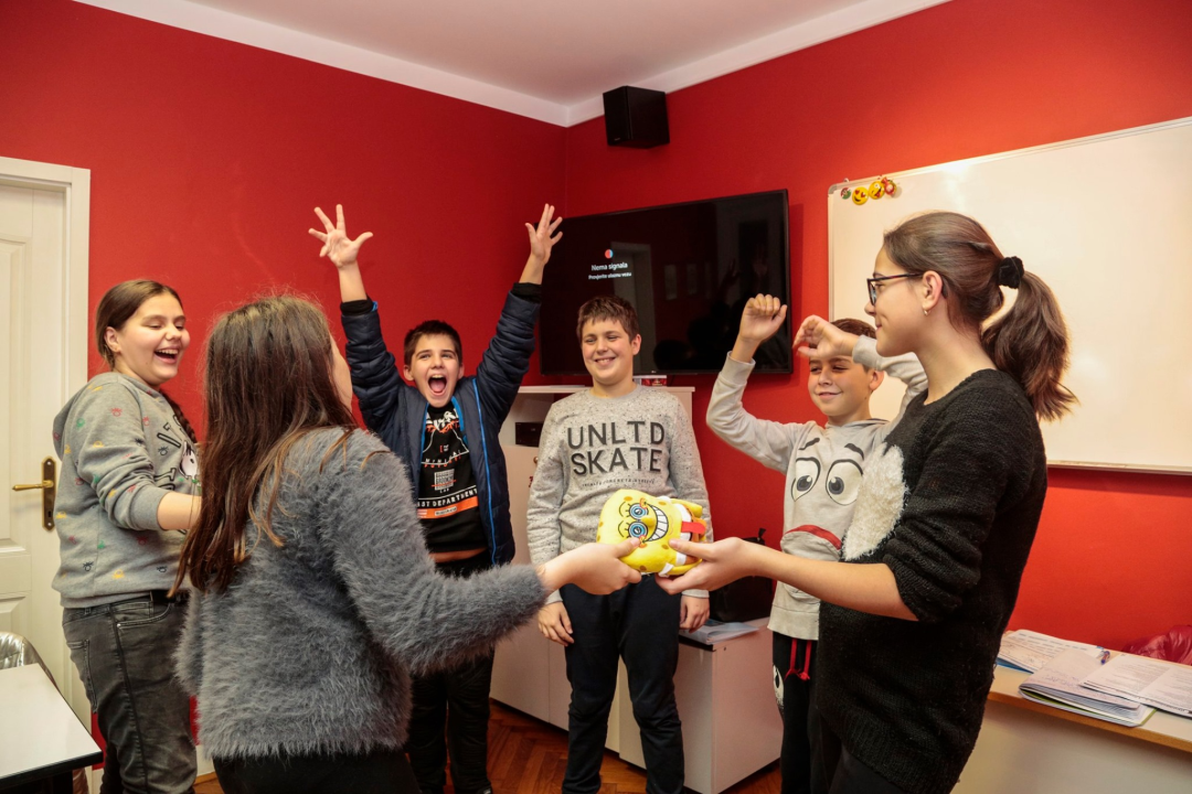 Lingua već tri desetljeća stvara poliglote: Evo zašto im vjeruju Šibenčani od 3 do 70 godina starosti 