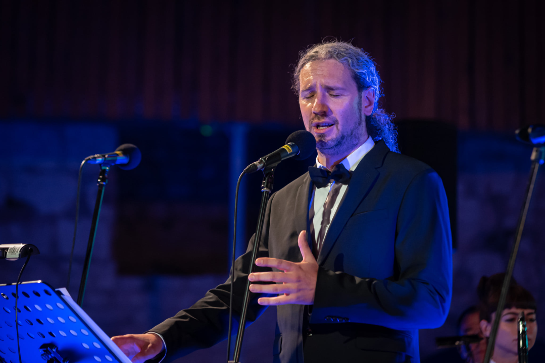 Šibenska narodna glazba i 4 tenora raspjevali publiku za kraj sezone