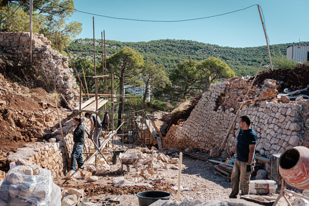 Sv. Ivana ipak neće svečano otvoriti na Dan grada: Obnova bi trebala biti gotova do kraja godine, pogledajte kako napreduje  