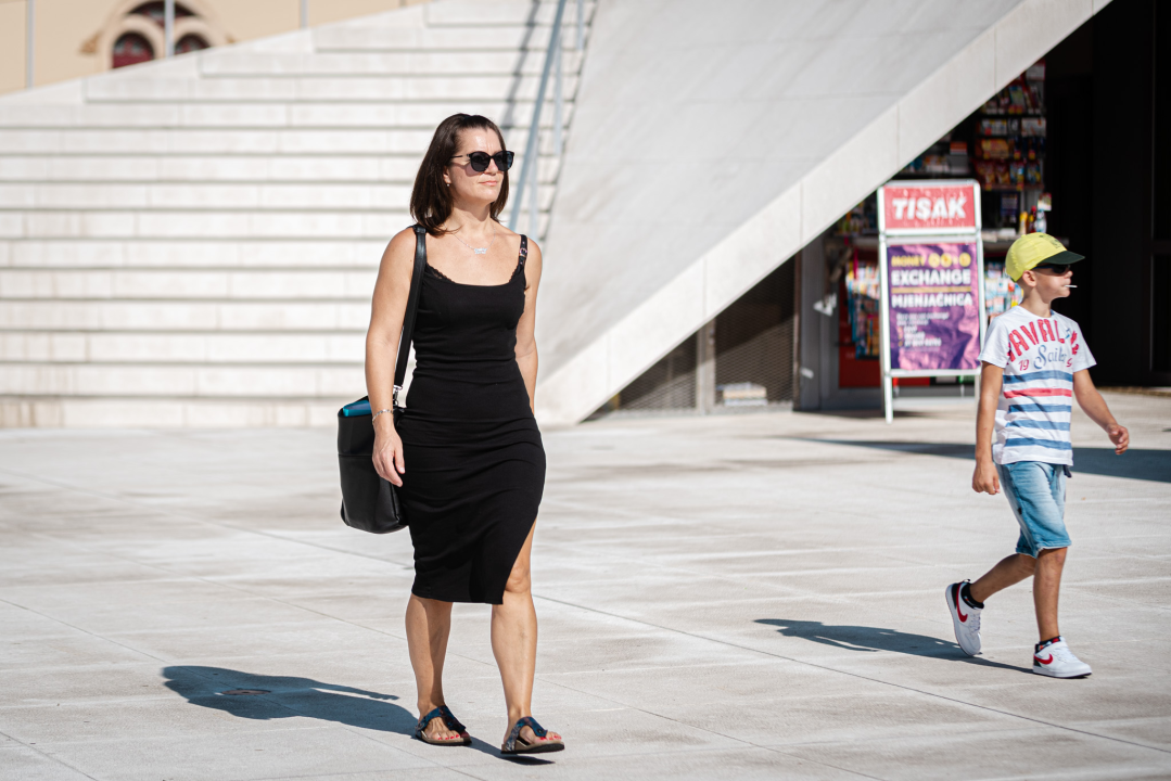 Modno osviještene sugrađanke pokazale kako izgleda look za čistu desetku