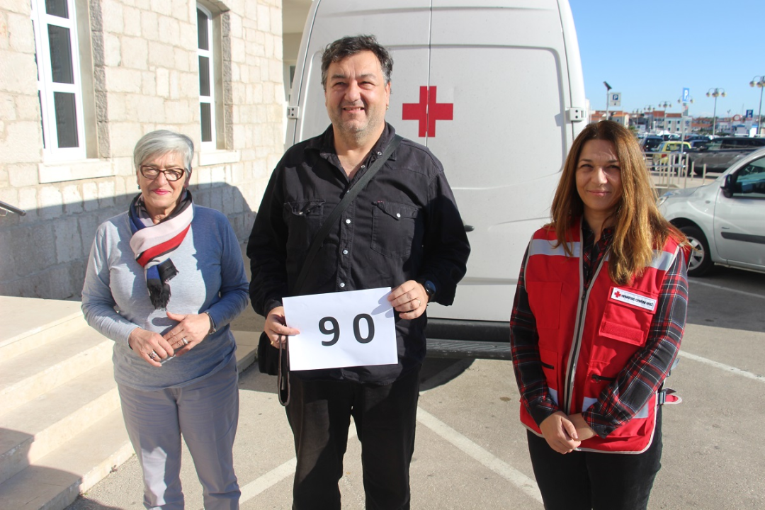 Održana listopadska akcija u Vodicama: Robert Pašara devedeseti put darovao krv