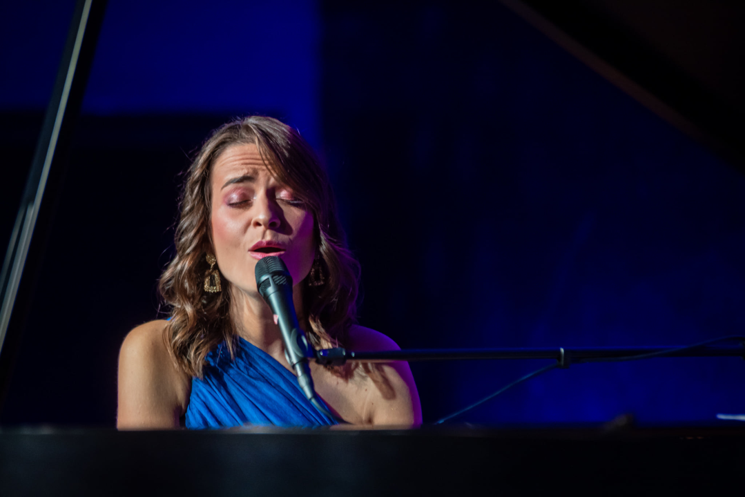 Ljubitelji jazza došli na svoje u Kući umjetnosti Arsen: Pogledajte kako je bilo na koncertu Lane Janjanin  