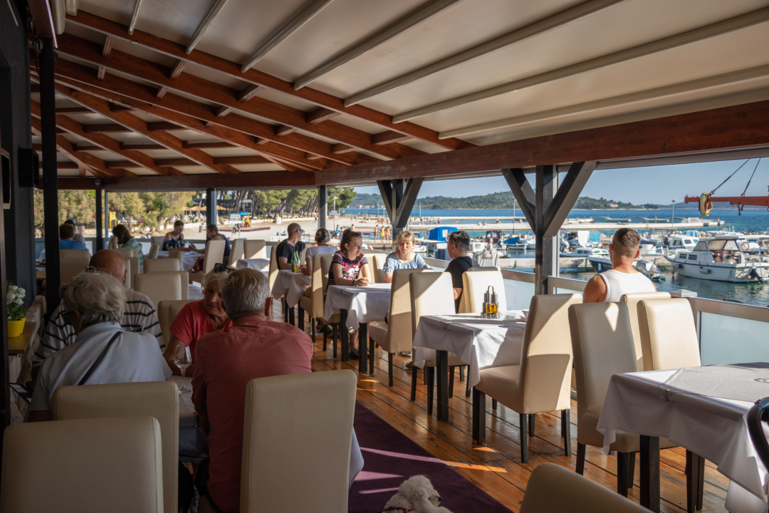 Vodički restoran Scala prava je gastro oaza: Ugrijte se njihovim domaćim jelima! 