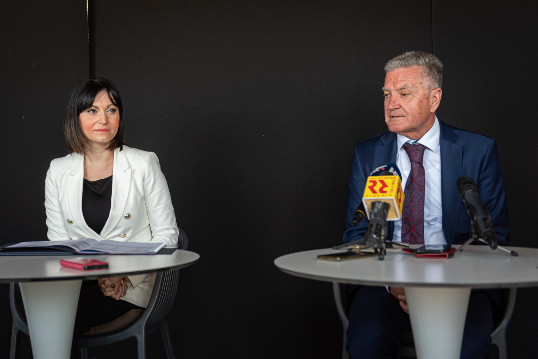 Ministrica Tramišak u Šibenik donijela kuvertu tešku 10,2 milijuna kuna: Novac ide za Bikarac, Pode, tvrđave i kanal sv. Ante   