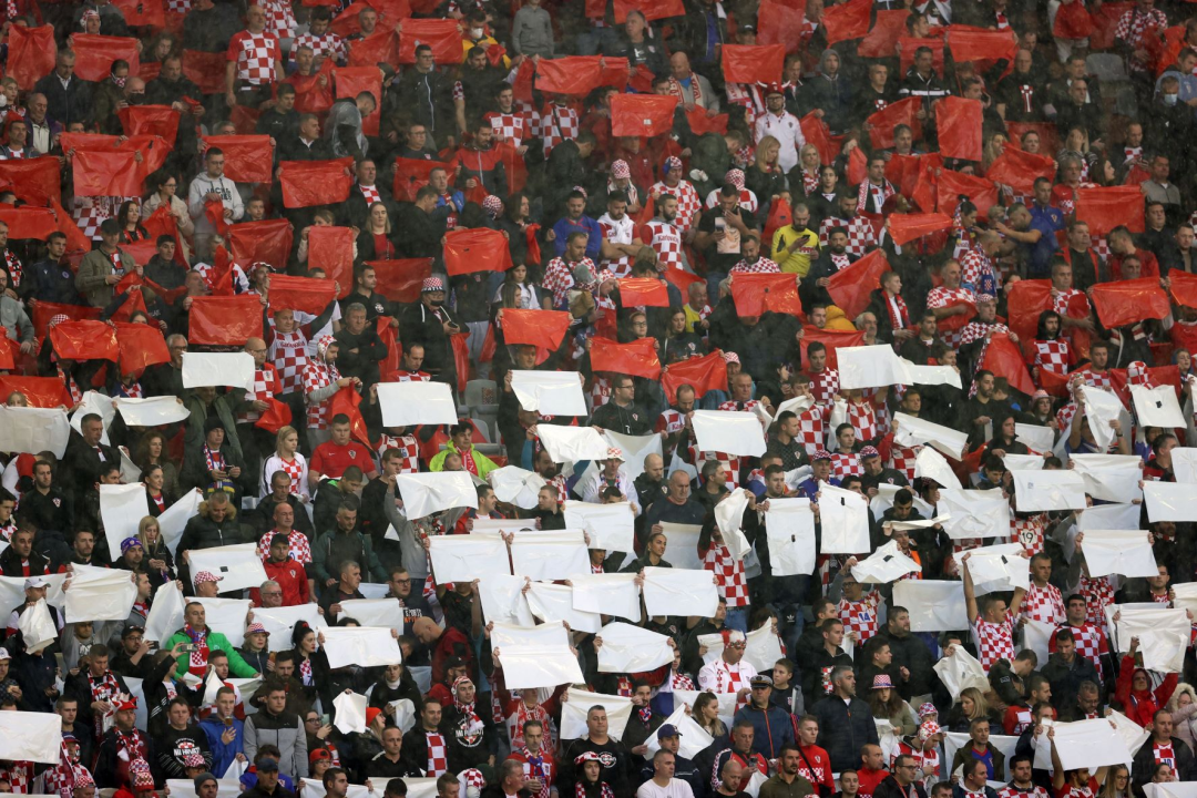 Hrvatska ide na Svjetsko prvenstvo! Bilo je dramatično na Poljudu, pogledajte atmosferu s tribina