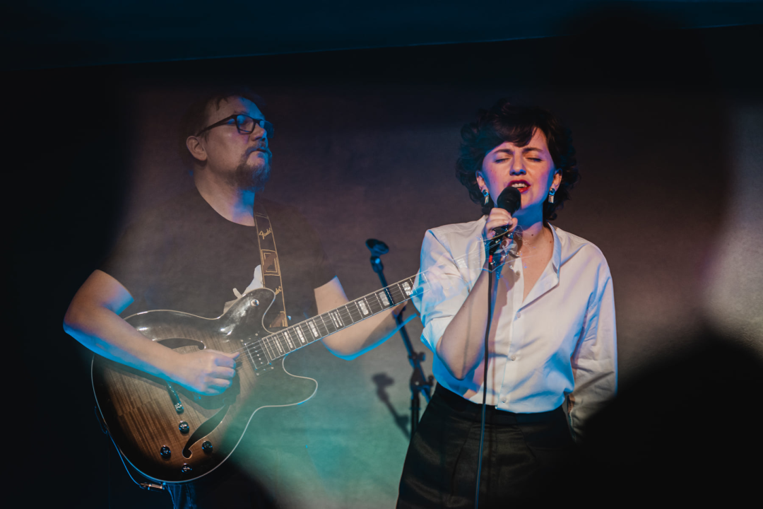 Pozitivne emocije i lijepe uspomene: Maja Posavec i Ivan Kapec oduševili šibensku publiku 