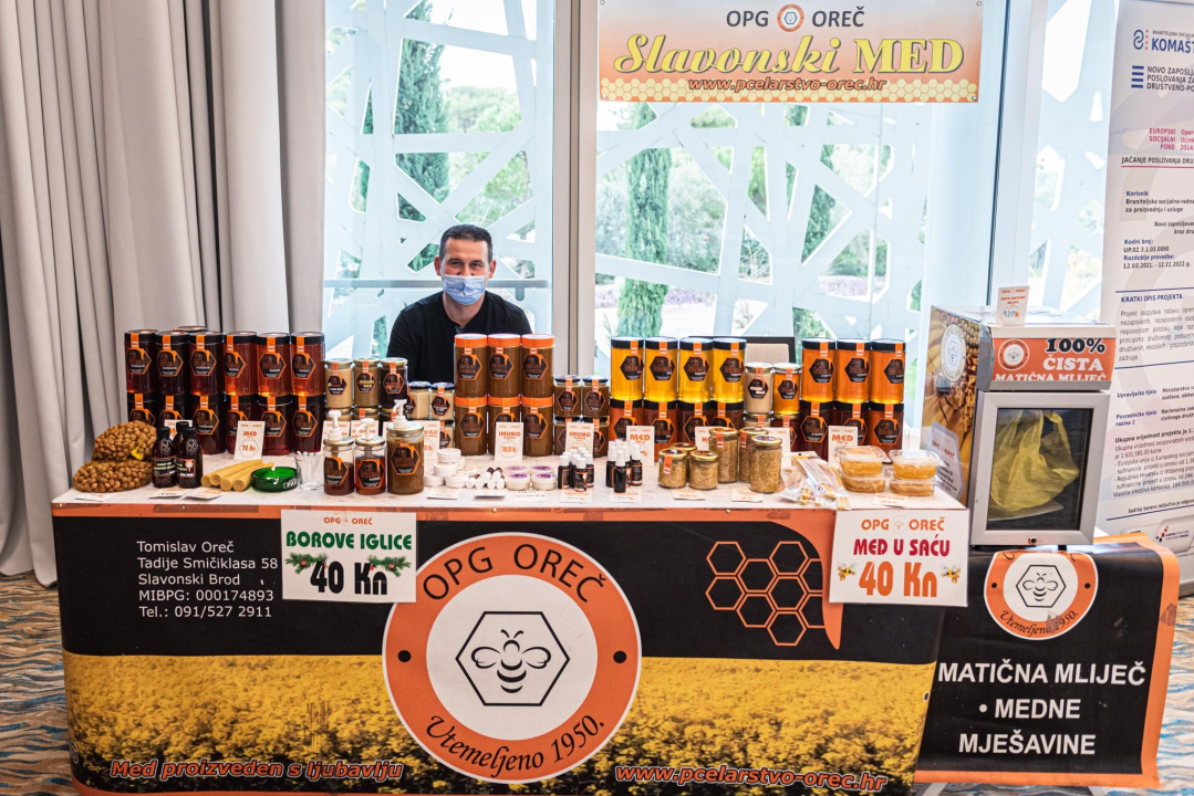 U Amadria parku otvoren Mediteranski sajam: Marijana Petir zaplesala linđo, a poseban hit je štand sa sirom Mercedes   