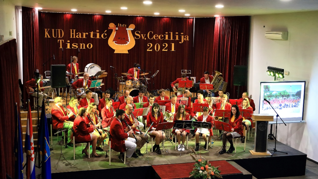 Rajko Ćuzela Papata proglašen počasnim predsjednikom tišnjanskog KUD-a Hartić