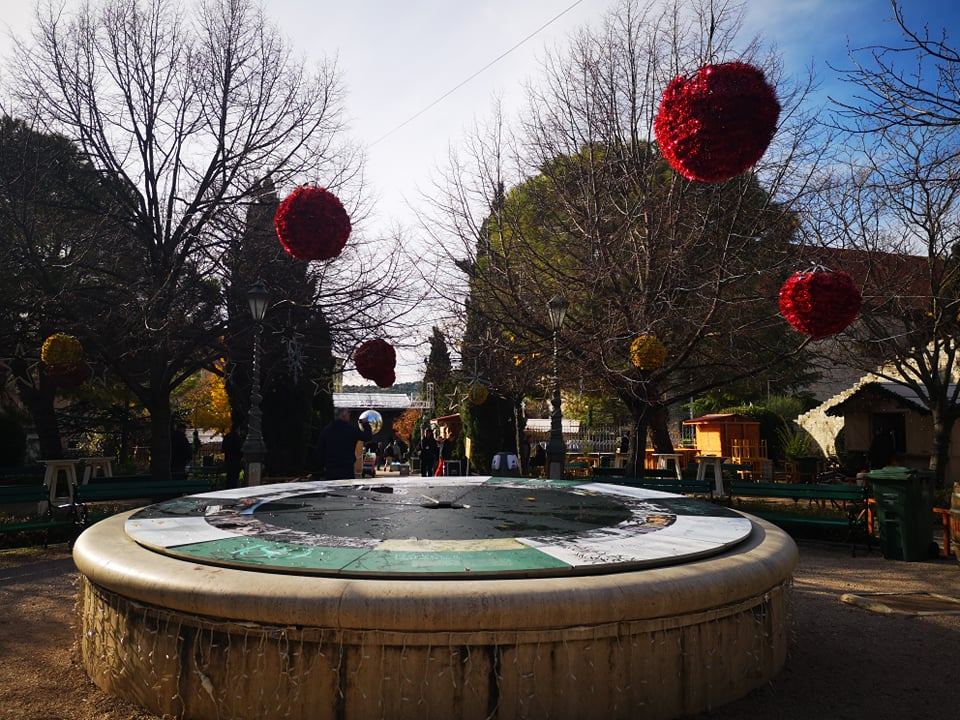 Sve je spremno za Adventuru: Kućice u đardinu otvaraju u 17,  a koncert BluVinila počinje u 20 sati 